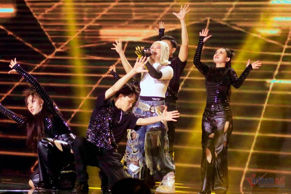 Huy Tuấn nhiều lần khen thí sinh đẹp, Mỹ Tâm doạ ‘mách’ vợ của anh-15