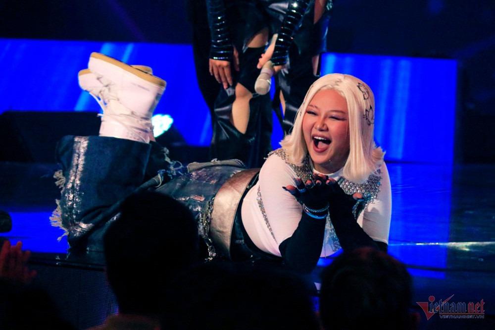 Huy Tuấn nhiều lần khen thí sinh đẹp, Mỹ Tâm doạ ‘mách’ vợ của anh-16