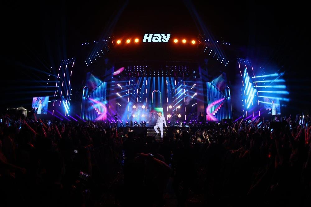 Ronan Keating, Epik High choáng ngợp vì tình cảm của khán giả Việt-1