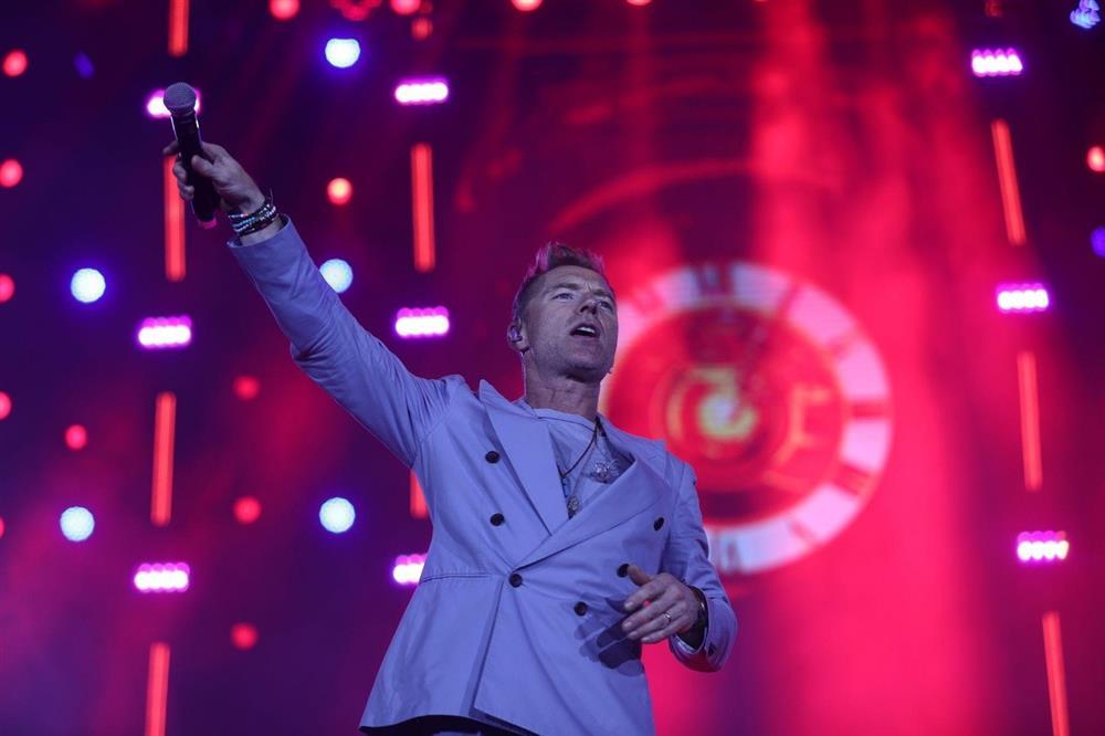 Ronan Keating, Epik High choáng ngợp vì tình cảm của khán giả Việt-2