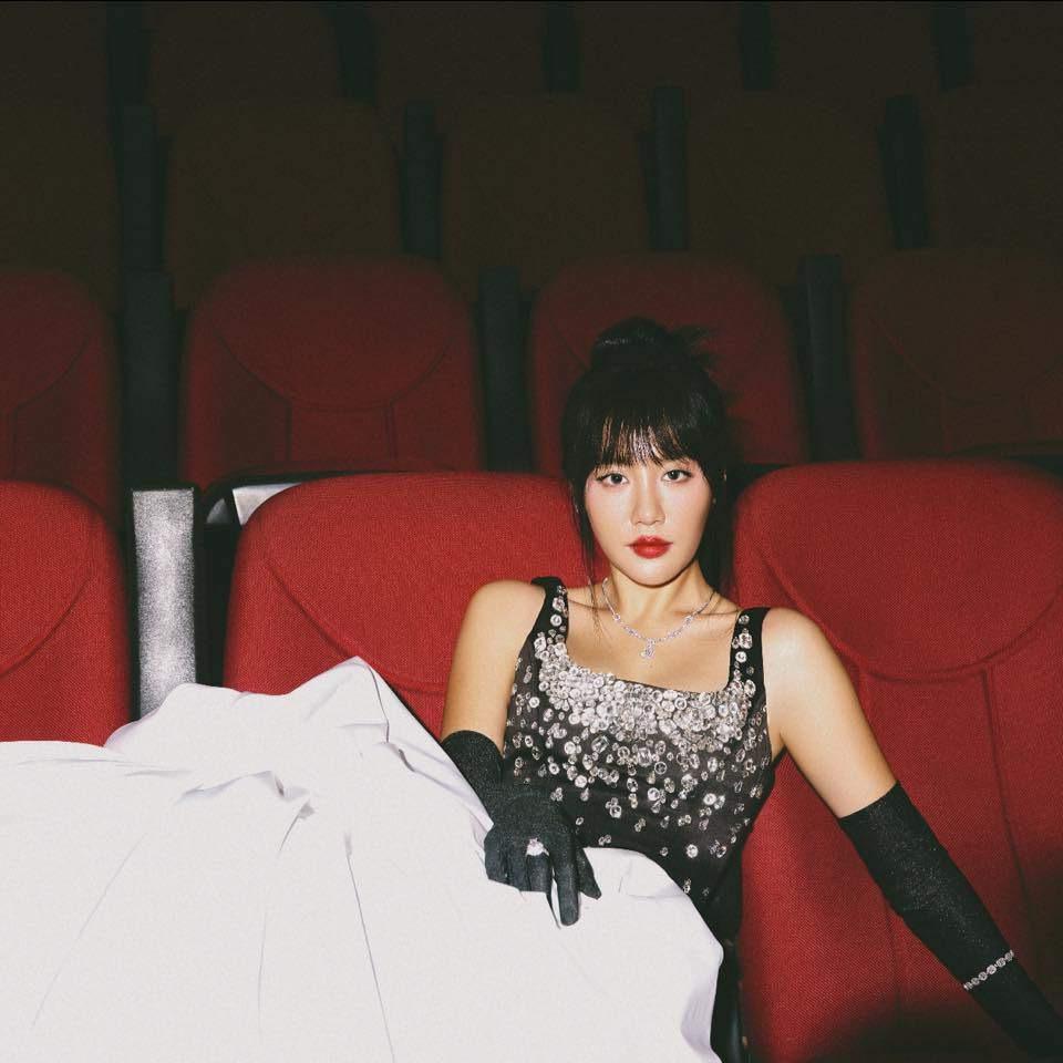 Văn Mai Hương lột xác sau 13 năm vào showbiz, tự tin đọ sắc ngọc nữ điện ảnh-4