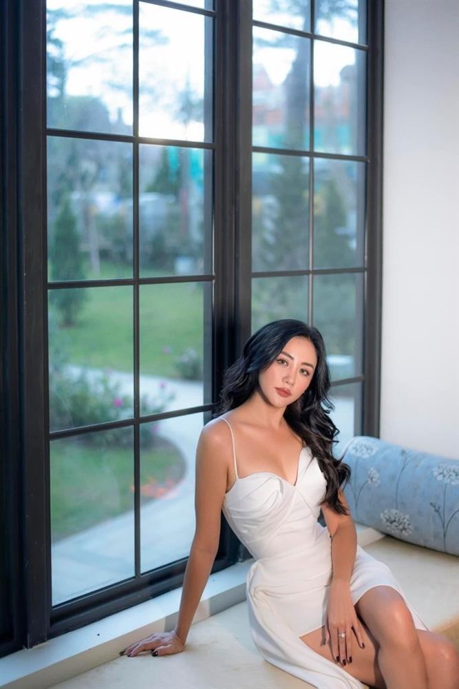 Văn Mai Hương lột xác sau 13 năm vào showbiz, tự tin đọ sắc ngọc nữ điện ảnh-9