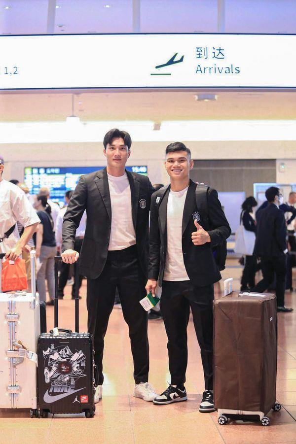 Thủ môn Hà Nội FC bị nhầm thành bạn trai của thành viên nhóm nhạc BlackPink-2