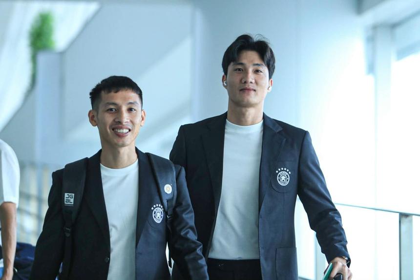 Thủ môn Hà Nội FC bị nhầm thành bạn trai của thành viên nhóm nhạc BlackPink-1