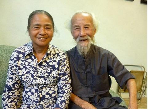 Ông nội khắc khổ nhất màn ảnh Việt: Đời thực viên mãn, tuổi U90 sống bình yên bên vợ kém 14 tuổi-3