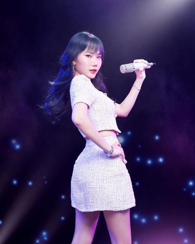 Cô gái TPHCM biết 4 thứ tiếng, làm phiên dịch cho 2 đêm diễn của Blackpink-4