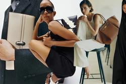 Kỷ nguyên mới của túi xách thời trang: Thiết kế tinh xảo nhưng vừa túi tiền