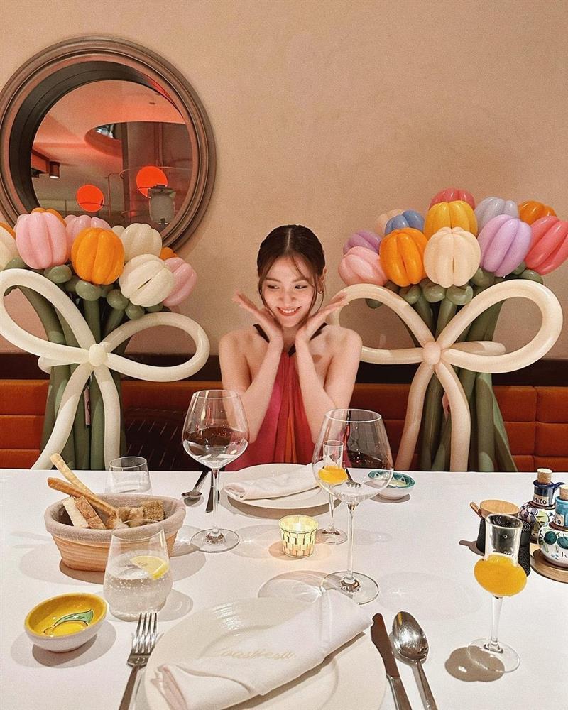 Mỹ nhân Chiếc Lá Cuốn Bay đón tuổi mới bên bạn trai Nine Naphat-3