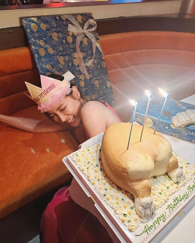 Mỹ nhân Chiếc Lá Cuốn Bay đón tuổi mới bên bạn trai Nine Naphat-6