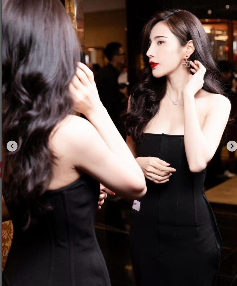 Thủy Tiên lộ vẻ ngoài hoàn toàn lạ lẫm, làn da trắng sứ như Bạch Tuyết đời thật-3