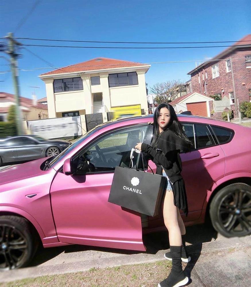 Phong cách đậm mùi tiền sang chảnh của em chồng Đông Nhi-6