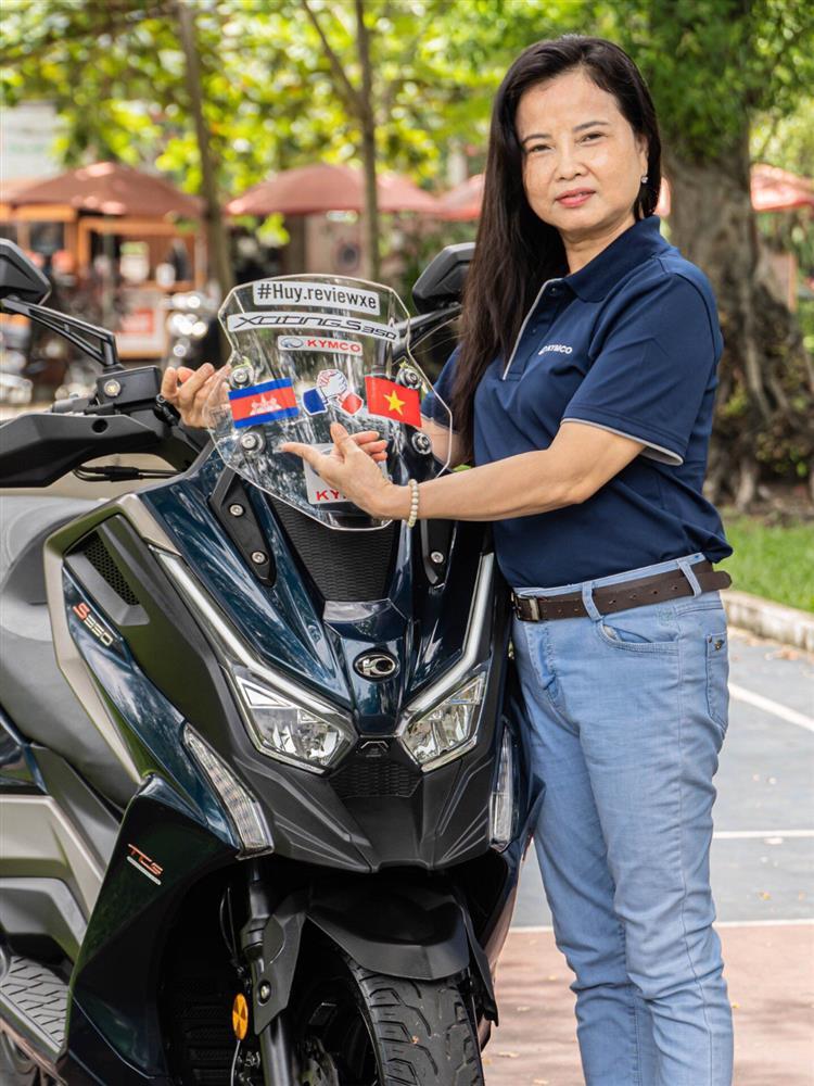 Chàng trai TP.HCM đưa mẹ đi phượt 1.000km, đến Campuchia bằng xe máy-4