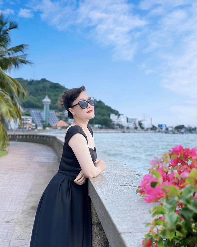 Nghệ sĩ hài Vân Dung lần đầu công khai ảnh bên con trai duy nhất-5