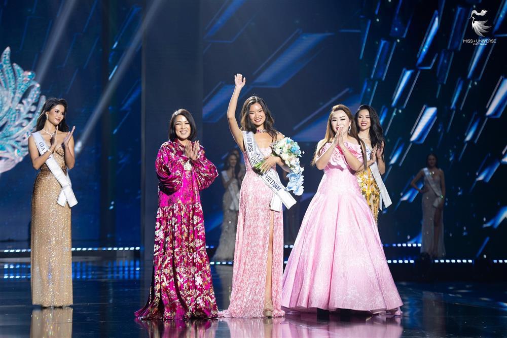 Nhan sắc người đẹp có khối u trong ngực giành ngôi Á hậu 2 Miss Universe Vietnam-1