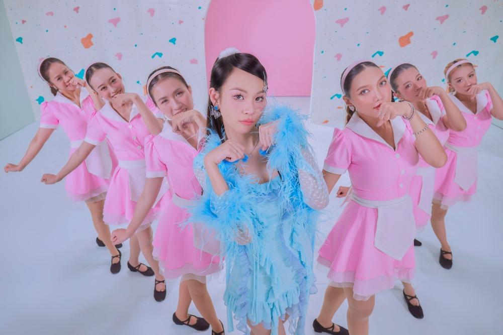 Phí Phương Anh làm gì trong 2 năm vắng bóng?-3