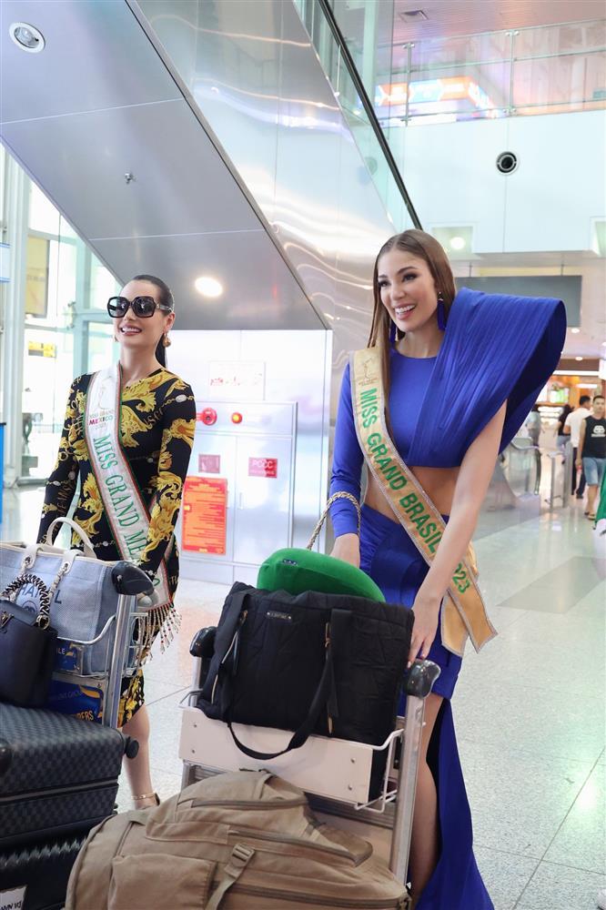 Dàn hoa hậu quốc tế đổ bộ Hà Nội, nhiều nhan sắc gây thất vọng-1