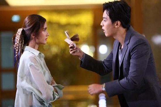 Chị chồng chăm sóc mẹ con tôi một tháng mà chồng đưa chị tận 30 triệu đồng