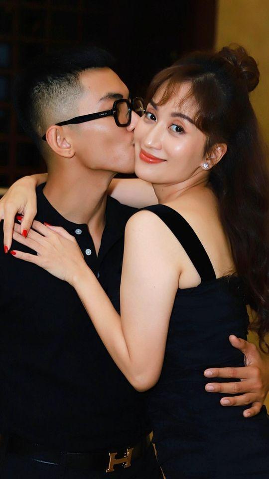 Khánh Thi nói lên nỗi lòng của hội mẹ bỉm sữa sau sinh con-1