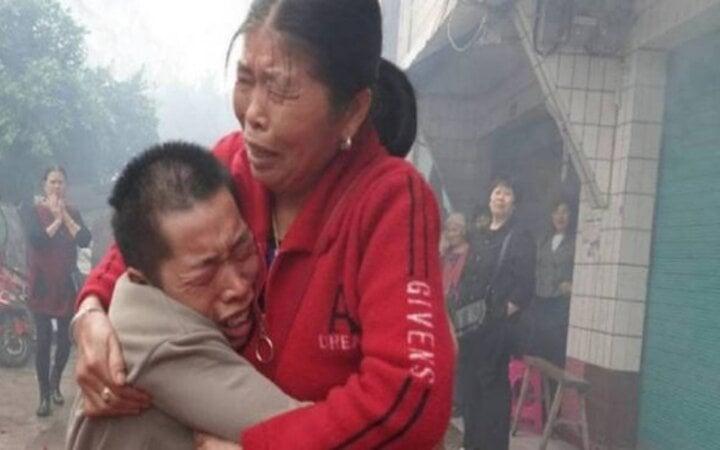 Bị bắt cóc lúc 6 tuổi, người đàn ông khóc nấc khi ăn cơm mẹ nấu sau 37 năm-1