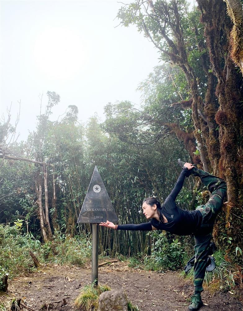 Chàng trai cầu hôn bạn gái trên nóc nhà Yên Bái, giữa mùa hoa chi pâu mộng mơ-2