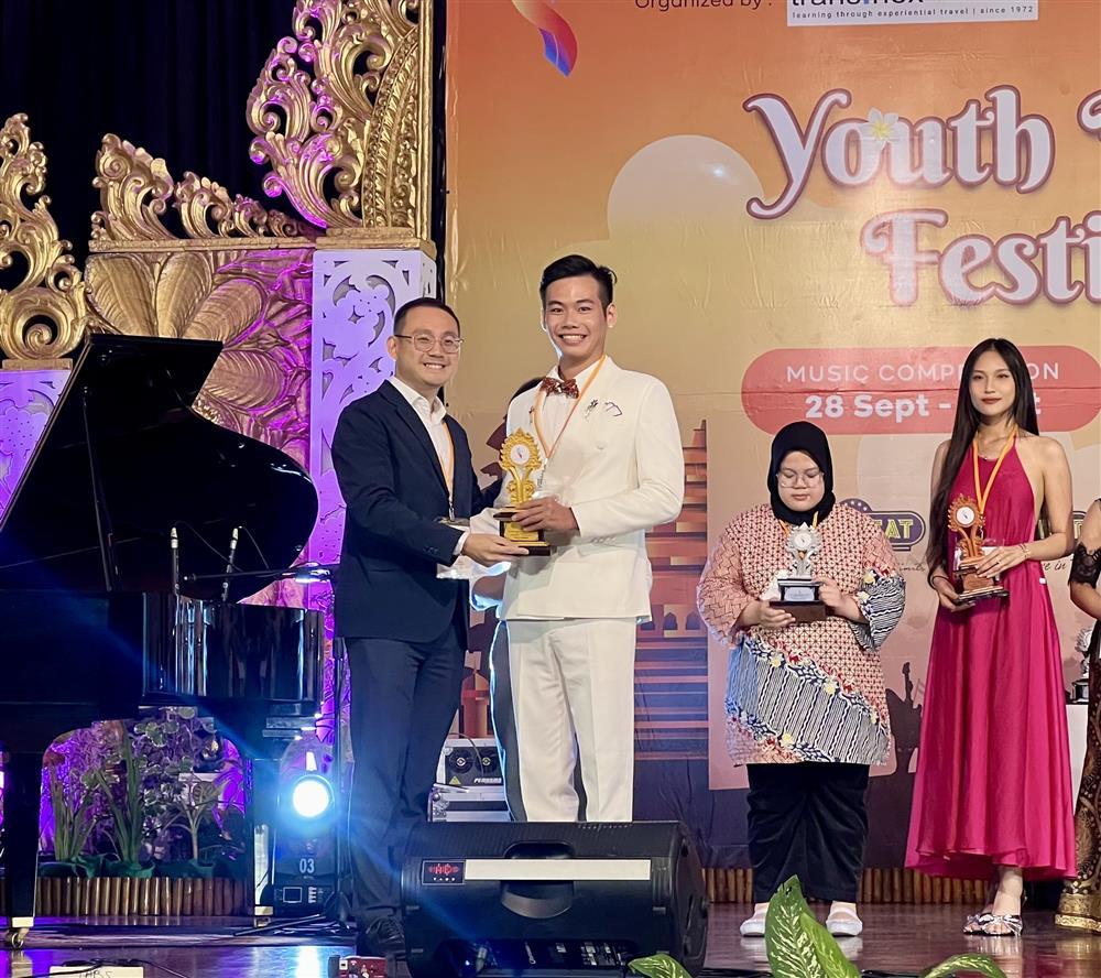 Nghệ sĩ trẻ Dương Minh Quý giành giải Vàng tại APAF 2023-1