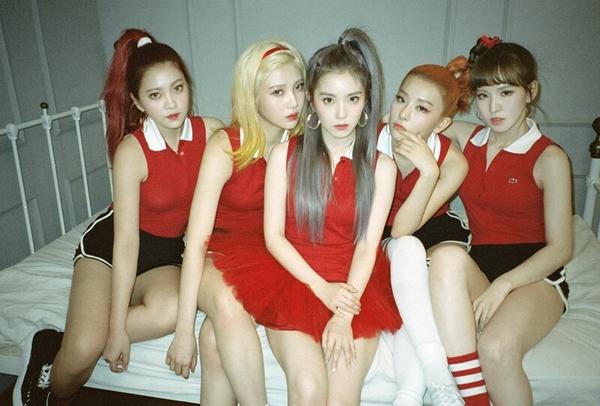 Phí Phương Anh lại dính nghi vấn đạo nhạc, lần này là hit của Red Velvet?-2