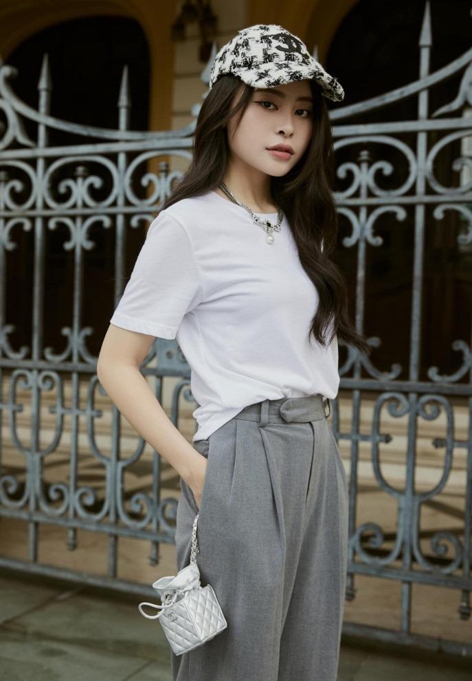 Á hậu cao 1,45m Lê Trang Ngân được cử đi thi hoa hậu quốc tế-2