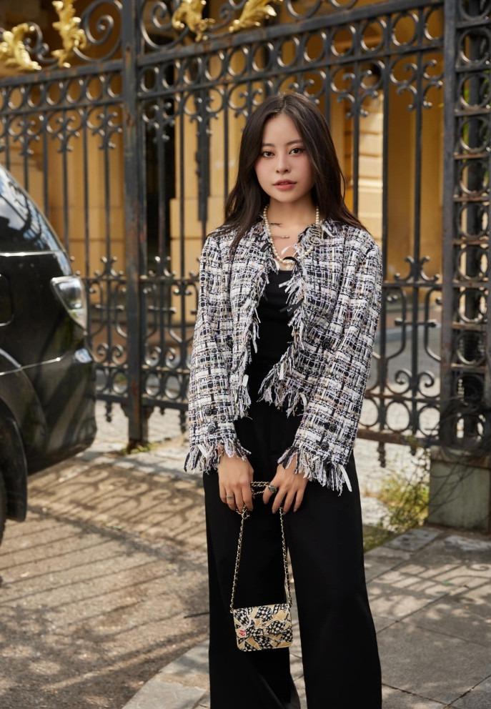 Á hậu cao 1,45m Lê Trang Ngân được cử đi thi hoa hậu quốc tế-3