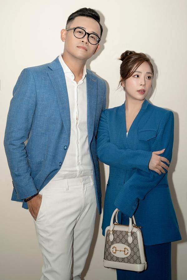 Hôn nhân hạnh phúc của MC Vietnam Idol - Đức Bảo và vợ cùng nghề-1