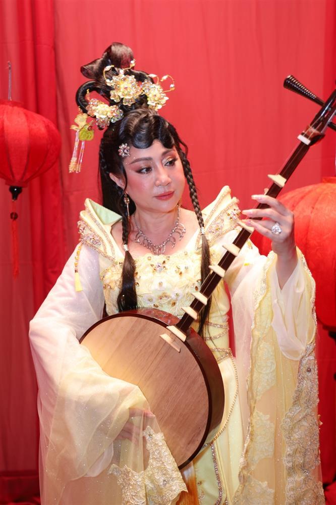 NSƯT Thoại Mỹ cùng nghệ sĩ trẻ kết hợp dân gian đương đại với cải lương-2