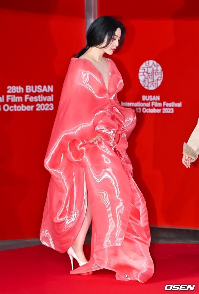 Phạm Băng Băng đẹp diễm lệ với đầm quyến rũ-3