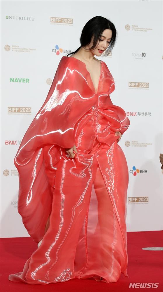 Phạm Băng Băng đẹp diễm lệ với đầm quyến rũ-6