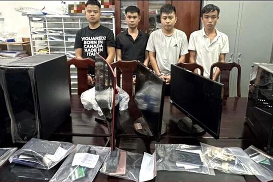 Lừa bán xe máy giá rẻ qua mạng, nhóm thanh niên chiếm đoạt hơn 10 tỷ đồng