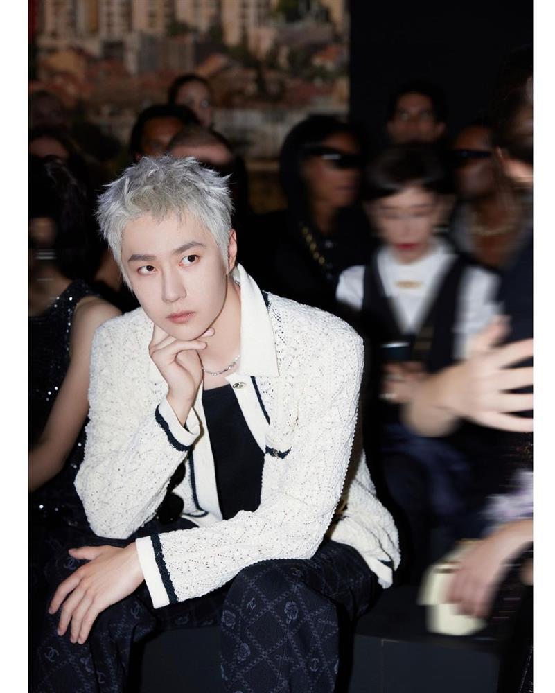 Không xuất ngoại, Tiêu Chiến vẫn chiếm spotlight của Vương Nhất Bác-5