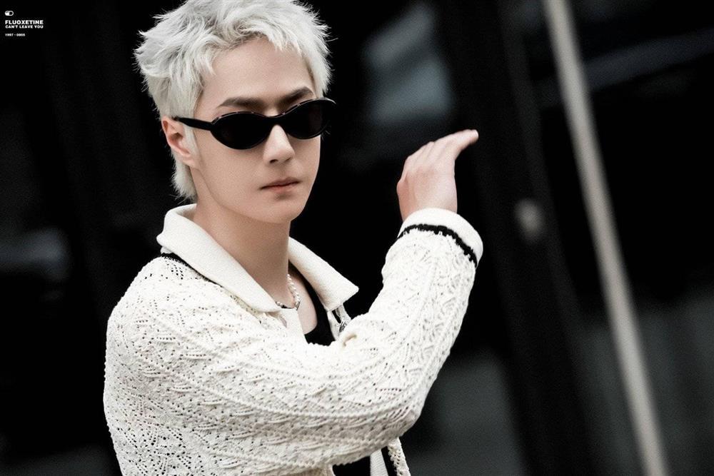 Không xuất ngoại, Tiêu Chiến vẫn chiếm spotlight của Vương Nhất Bác-6