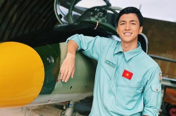 Bình An có thoát được mác diễn dở, đơ cứng-6