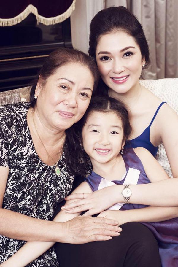 Sau 19 năm thi nhan sắc, Nguyễn Thị Huyền chưa cho bạn bè dự đám cưới, tiết lộ có giục cũng chịu-6