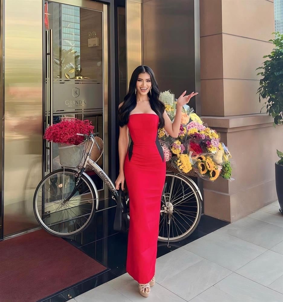 Dàn người đẹp quốc tế mặc cut-out ở Hoa hậu Hòa bình-9