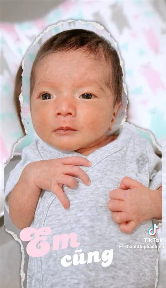 Khánh Thi - Phan Hiển lần đầu khoe cận mặt con thứ ba-1