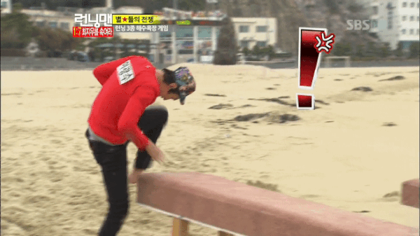 Game show gây cười bằng việc Lê Dương Bảo Lâm rơi răng sứ, cắn vào vai Thúy Ngân-6