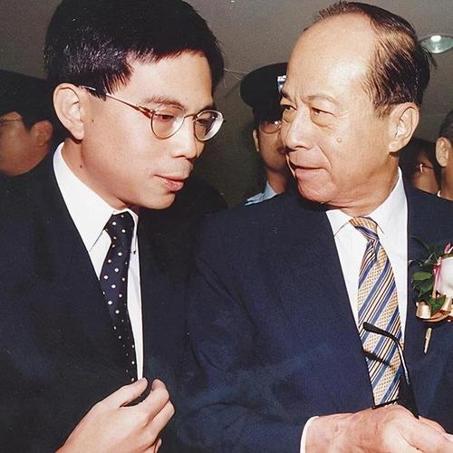 Tỷ phú bất động sản dạy con bài học đắt giá về việc kết giao với người khác để có thể hưởng lợi khiến ai cũng phải ngả mũ-2