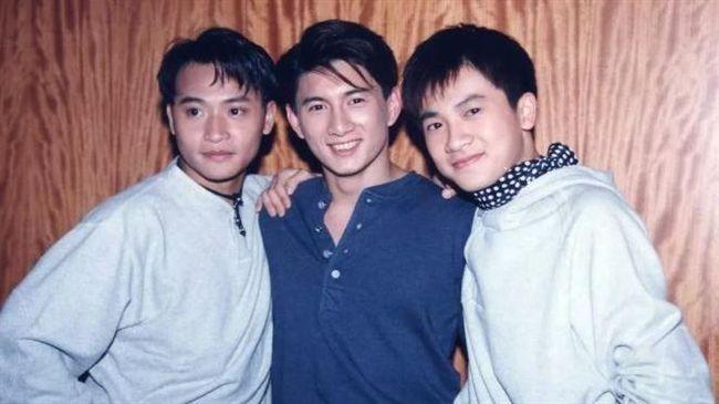 Mỹ nam Hoàn Châu Cách Cách làm lố cứu sự nghiệp hết thời, U52 vẫn trẻ đẹp khó tin-1