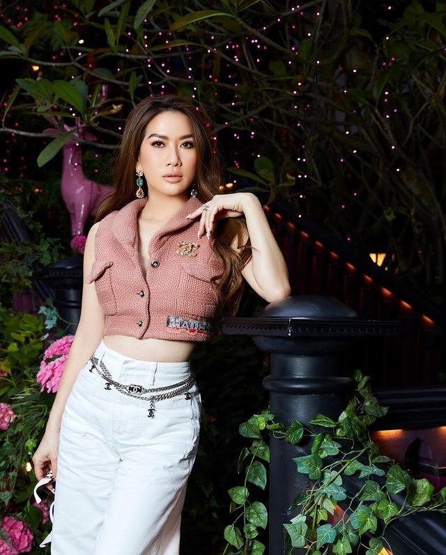 Bí quyết khiến mẹ đơn thân U50 gốc Việt có con riêng được tỷ phú Mỹ si mê, hưởng cuộc sống xa hoa-1