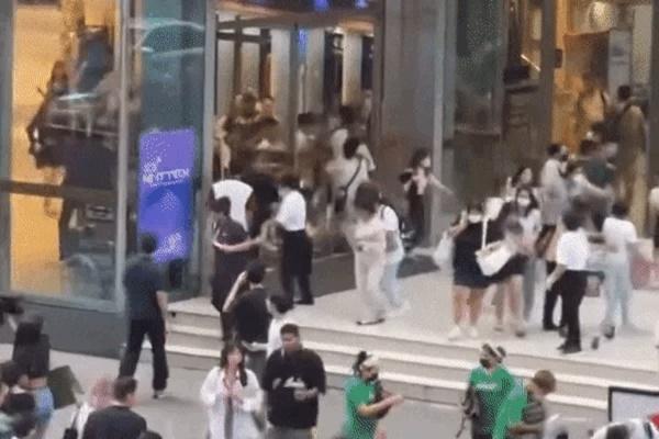 Vụ tố người bán dừa chặt chém: Khách Việt cũng sợ đi du lịch trong nước?-3