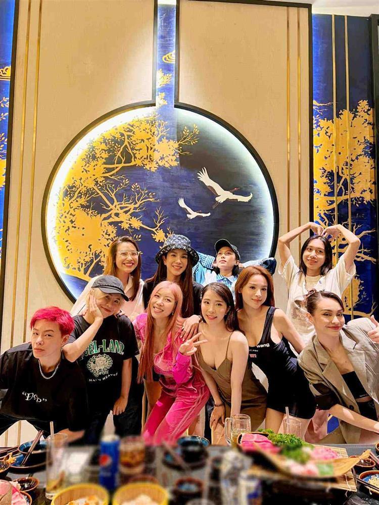 Huyền Baby lão hóa ngược, mặt mộc như da em bé đẹp nhất nhì dàn Chị Đẹp Đạp Sóng-1