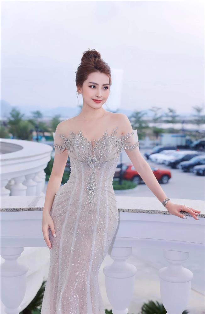 MC VTV đóng vai bác sĩ pháp y táo bạo trong Biệt Dược Đen-9