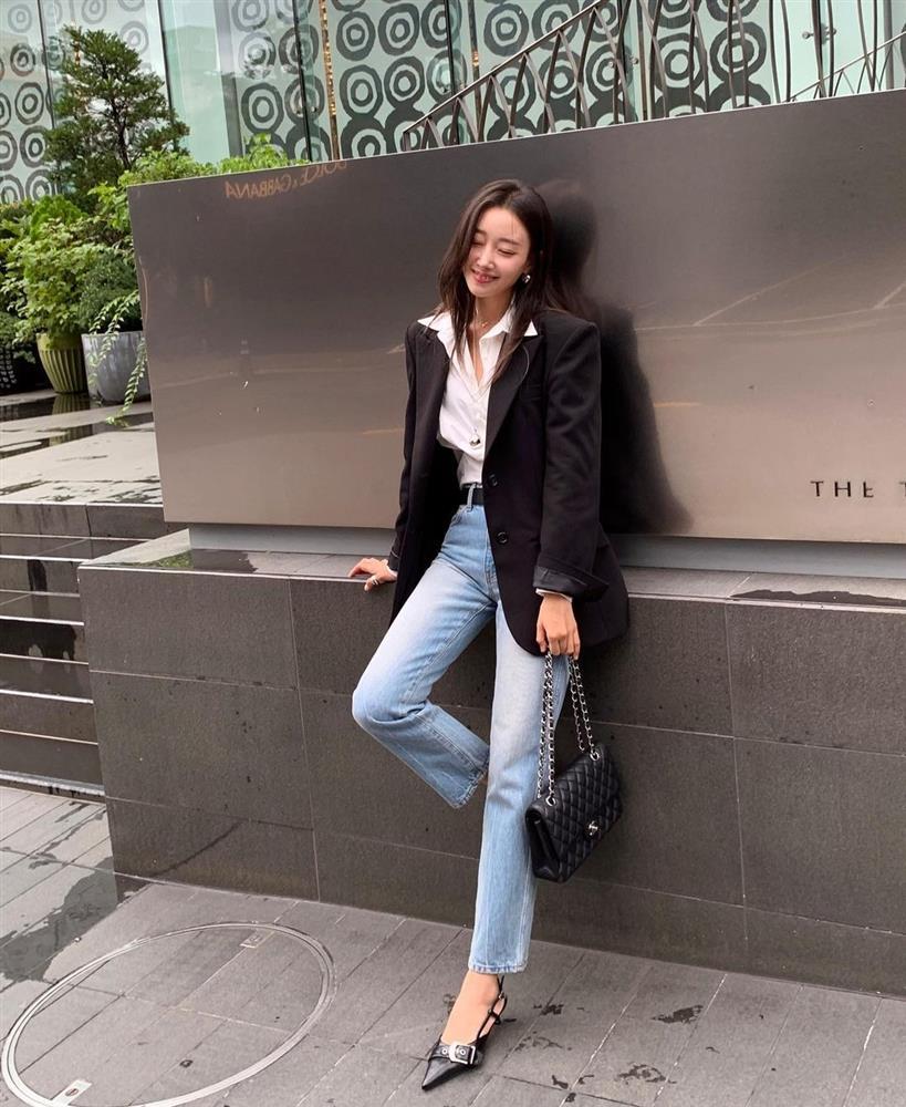 9 cách diện blazer đen thanh lịch, tôn dáng trong mùa lạnh-2