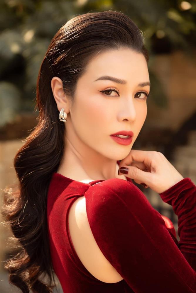 Nhật Kim Anh kể chuyện làm ninja, đi hối lộ các quán cà phê bật nhạc của mình-1