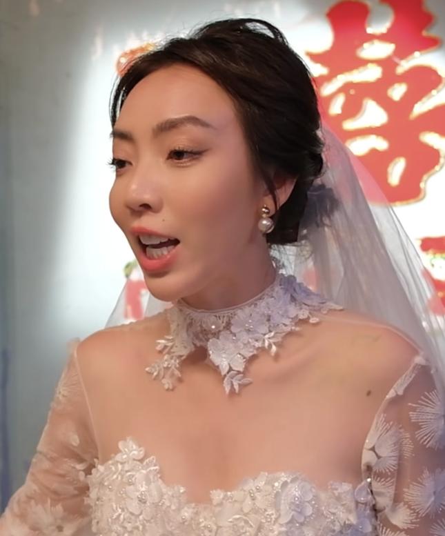 Đám cưới Thu Trang - Tiến Luật phát sinh 20 bàn tiệc, 200 người là khách không mời-2