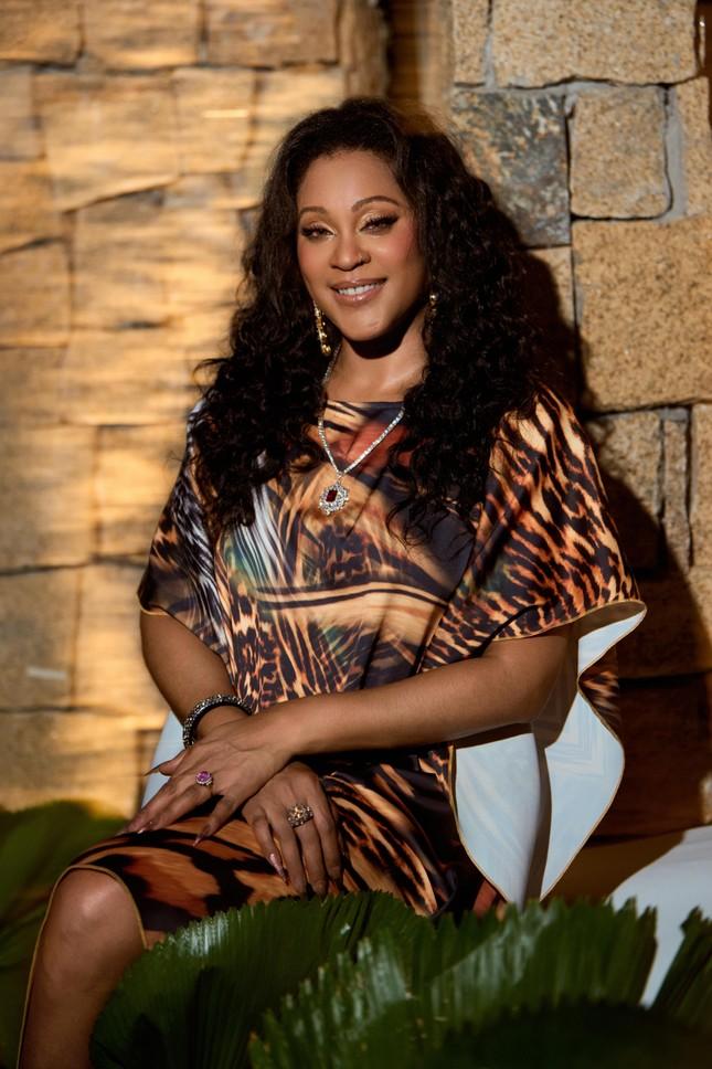 Chủ nhân bản hit đình đám quốc tế Impossible từng khuấy đảo người nghe Việt giờ ra sao?-4